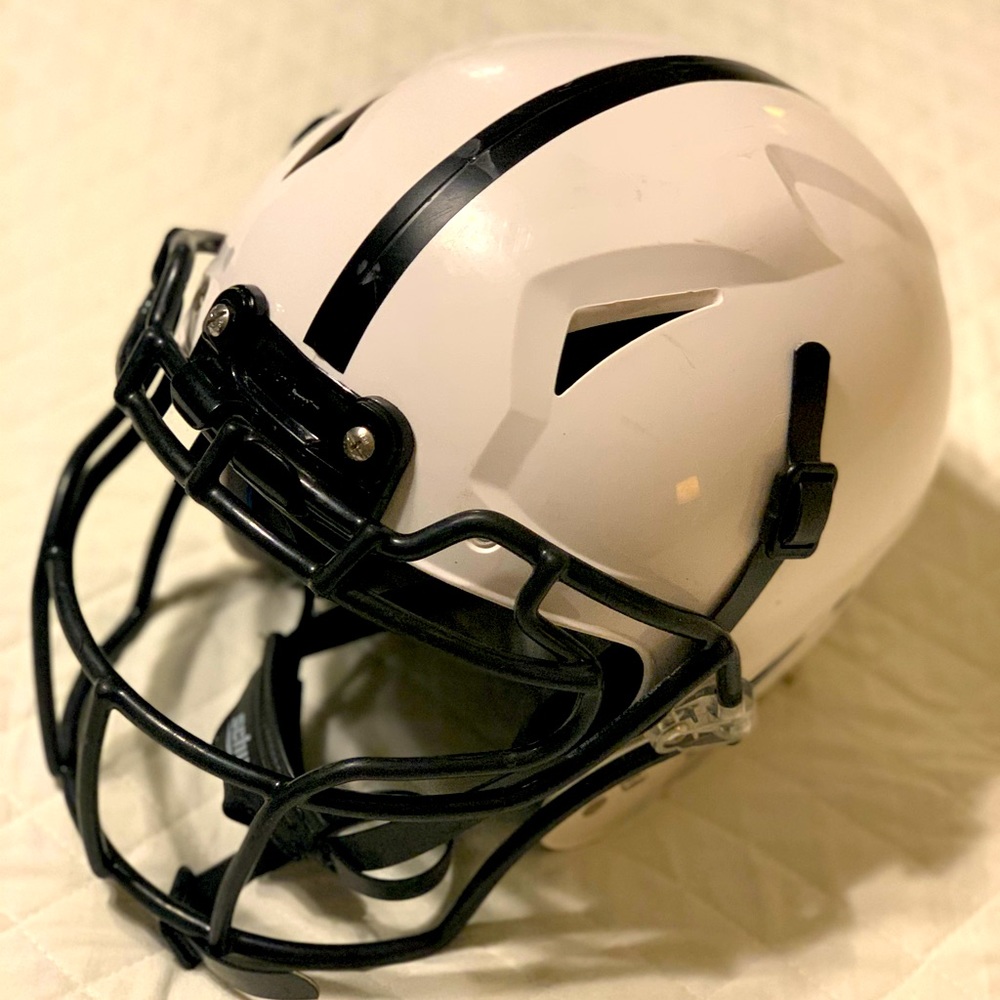 Schutt Youth XL Football Helmet